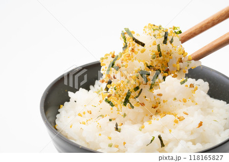 のりたまごのふりかけご飯のクローズアップ 118165827