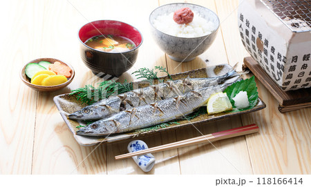 サンマの塩焼き サンマの塩焼き 118166414