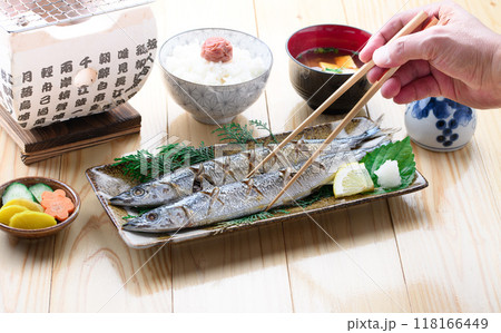 サンマの塩焼き サンマの塩焼き 118166449