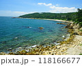 Rocky beach scenery with ocean horizon 118166677
