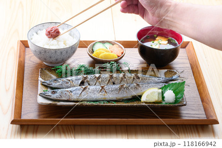 サンマの塩焼き定食 118166942