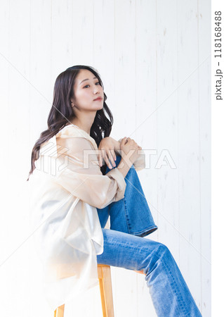 女性ポートレート 女性ポートレート 118168488