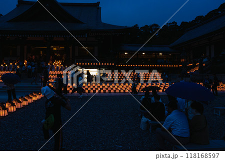 法多山尊永寺の万灯祭のライトアップされた灯籠(静岡県) 法多山尊永寺の万灯祭のライトアップされた灯籠(静岡県) 118168597
