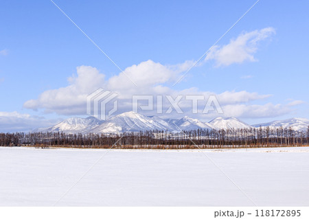 北海道鹿追町、国道274号線からの眺め【1月】 北海道鹿追町、国道274号線からの眺め【1月】 118172895