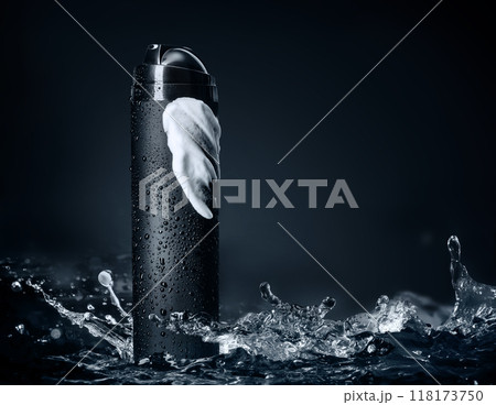 An Elegant Black tube with shaving foam Displayed Amidst a Stunning Water Splash Creating Visual Impact 118173750