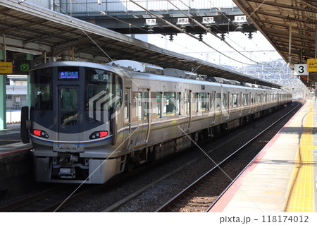 ［A］東海道本線225系：新快速列車 118174012