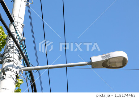 街路灯、照明、明かり、電線, 電柱, 電気, 屋外, 電流, エネルギー, 電圧, 電信柱, 送電線 街路灯、照明、明かり、電線, 電柱, 電気, 屋外, 電流, エネルギー, 電圧, 電信柱, 送電線 118174465