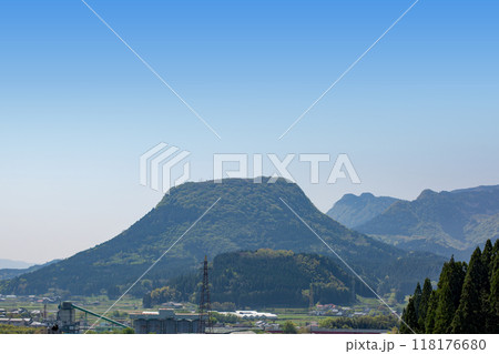 玖珠盆地と伐株山 118176680