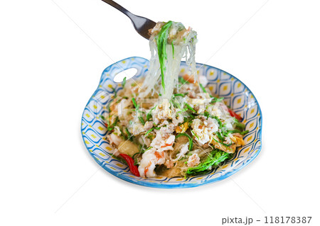 Top view of Thai fried vermicelli noodle with shrimp, omelet and climbing wattle, focus selective 118178387