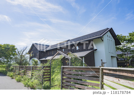 新潟　カーブドッチワイナリー 118178784