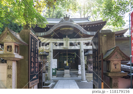 奈良　朝護孫子寺塔頭　観音堂(厄除観音） 118179156