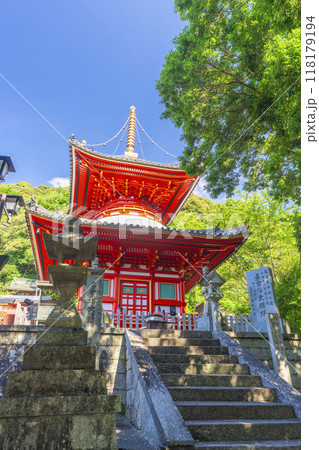 奈良　朝護孫子寺　多宝塔 118179194