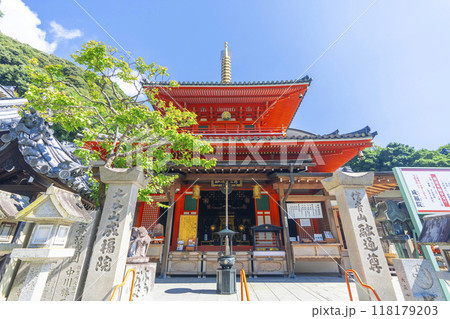 奈良　朝護孫子寺　多宝塔 118179203