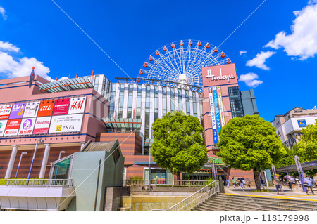 日本の横浜都市景観 9月。センター北駅前・青空に映える都築阪急などを望む=9日 日本の横浜都市景観 9月。センター北駅前・青空に映える都築阪急などを望む=9日 118179998