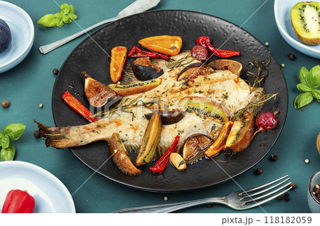 Whole baked flounder or flatfish. 118182059