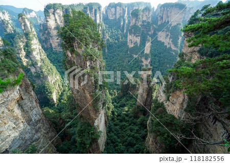 Tianzi Shan Mountain column karst at Wulingyuan Scenic Area, Zhangjiajie National Forest Park, Hunan, China Tianzi Shan Mountain column karst at Wulingyuan Scenic Area, Zhangjiajie National Forest Park, Hunan, China 118182556