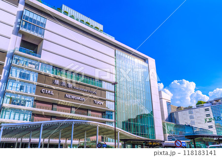 日本の横浜都市景観 9月だが暑さ続く。横浜駅や横浜タカシマヤ、積乱雲などを望む=9日 日本の横浜都市景観 9月だが暑さ続く。横浜駅や横浜タカシマヤ、積乱雲などを望む=9日 118183141
