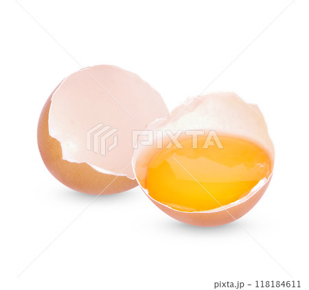 Chicken Egg , Broken egg isolated on white background 118184611