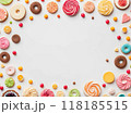 カラフルなお菓子のフレーム 118185515