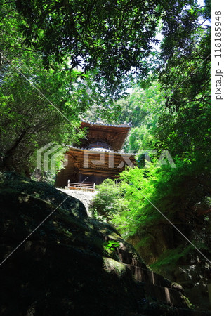 【香川県】四国霊場「第71番札所」弥谷寺（剣五山・千手院）多宝塔 118185948