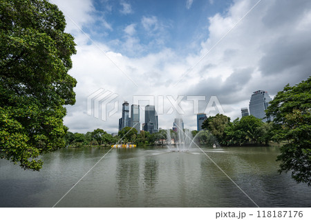 ルンピニ公園の風景・バンコク・タイ ルンピニ公園の風景・バンコク・タイ 118187176