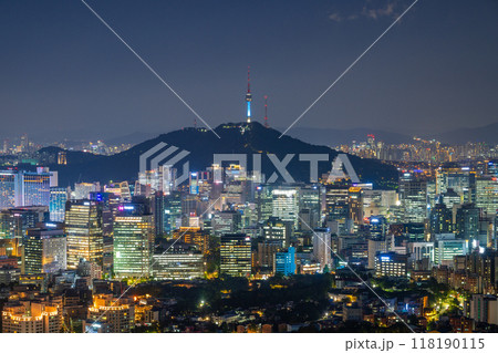 韓国ソウルの都市夜景 118190115