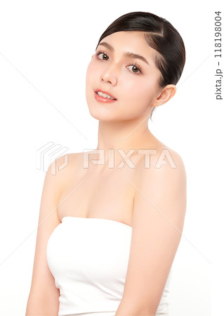 Beautiful young asian woman with clean fresh skin on white background, Face care, Facial treatment, Cosmetology, beauty and spa, Asian women portrait. Beautiful young asian woman with clean fresh skin on white background, Face care, Facial treatment, Cosmetology, beauty and spa, Asian women portrait. 118198004