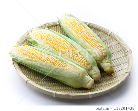 新鮮なトウモロコシ 新鮮なトウモロコシ 118201439