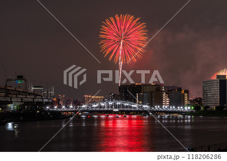 《東京都》隅田川花火大会・白鬚橋をのぞむ 《東京都》隅田川花火大会・白鬚橋をのぞむ 118206286