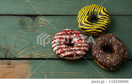 Sweet glazed colorful donuts . Top view 118209066