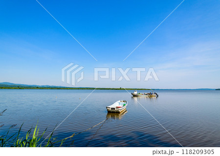 網走湖 さわやかな女満別湖畔 網走湖 さわやかな女満別湖畔 118209305