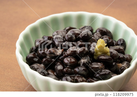 黒大豆納豆のクローズアップ 黒大豆納豆のクローズアップ 118209975