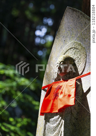 生駒山寳山寺(宝山寺)　奥の院への参道 118218884