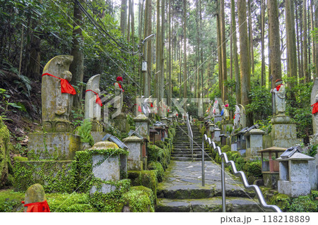 寳山寺(宝山寺) 奥の院への参道 寳山寺(宝山寺) 奥の院への参道 118218889