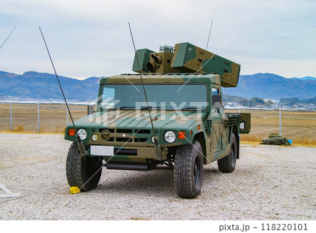展示される陸上自衛隊 93式近距離地対空誘導弾 展示される陸上自衛隊 93式近距離地対空誘導弾 118220101