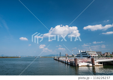 琵琶湖大津港風景　大津市 118226237