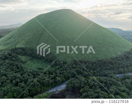 【空から見る伊豆半島】　大室山 118227016