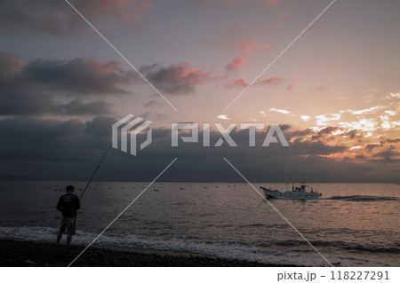 海に沈む夕日 海に沈む夕日 118227291