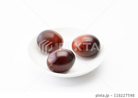 殻付きの燻製卵 殻付きの燻製卵 118227598