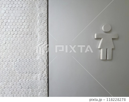 可愛いトイレのサイン 可愛いトイレのサイン 118228278