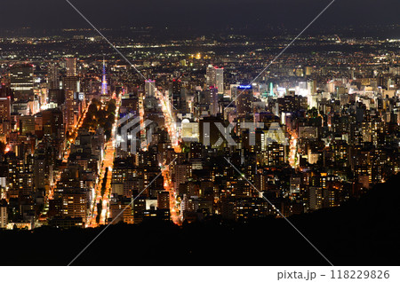 夏の大倉山から見た札幌市街の夜景 118229826