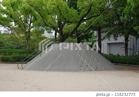 児童公園の遊具 児童公園の遊具 118232775