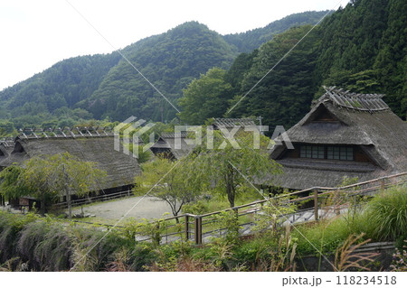 山梨県の西湖いやしの里根場で撮影した古民家。 118234518