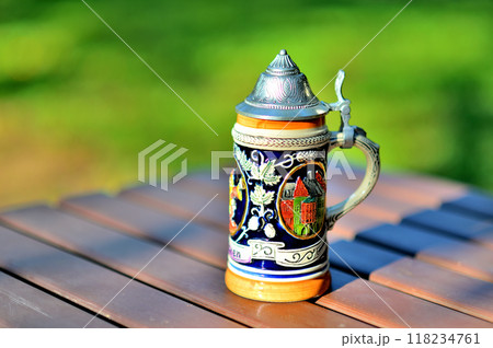 ドイツ製 蓋付きビールジョッキ 公園 118234761