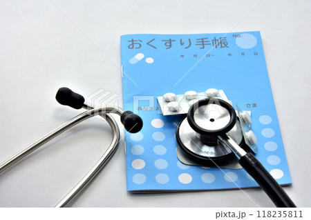 おくすり手帳　聴診器　履歴　錠剤 118235811