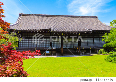 【京都風景】6月のさわやかな日の勧修寺 118237719