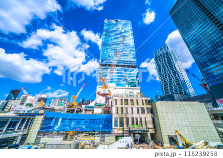 日本の東京都市景観 山手線が…さよなら渋谷駅西口…そして、渋谷駅西口上空施設新築計画始動!…=11日 日本の東京都市景観 山手線が…さよなら渋谷駅西口…そして、渋谷駅西口上空施設新築計画始動!…=11日 118239258