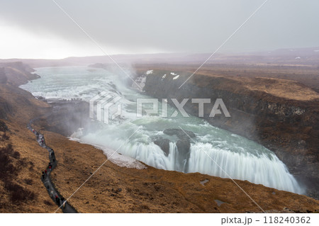 Gullfoss Waterfall: Iceland's Golden Powerhouse. 118240362