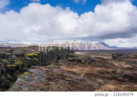 Continental Drift at Thingvellir National Park. 118240374