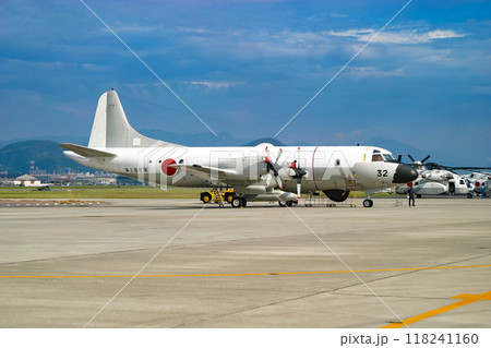 展示中の海上自衛隊航空機 OP-3C 118241160
